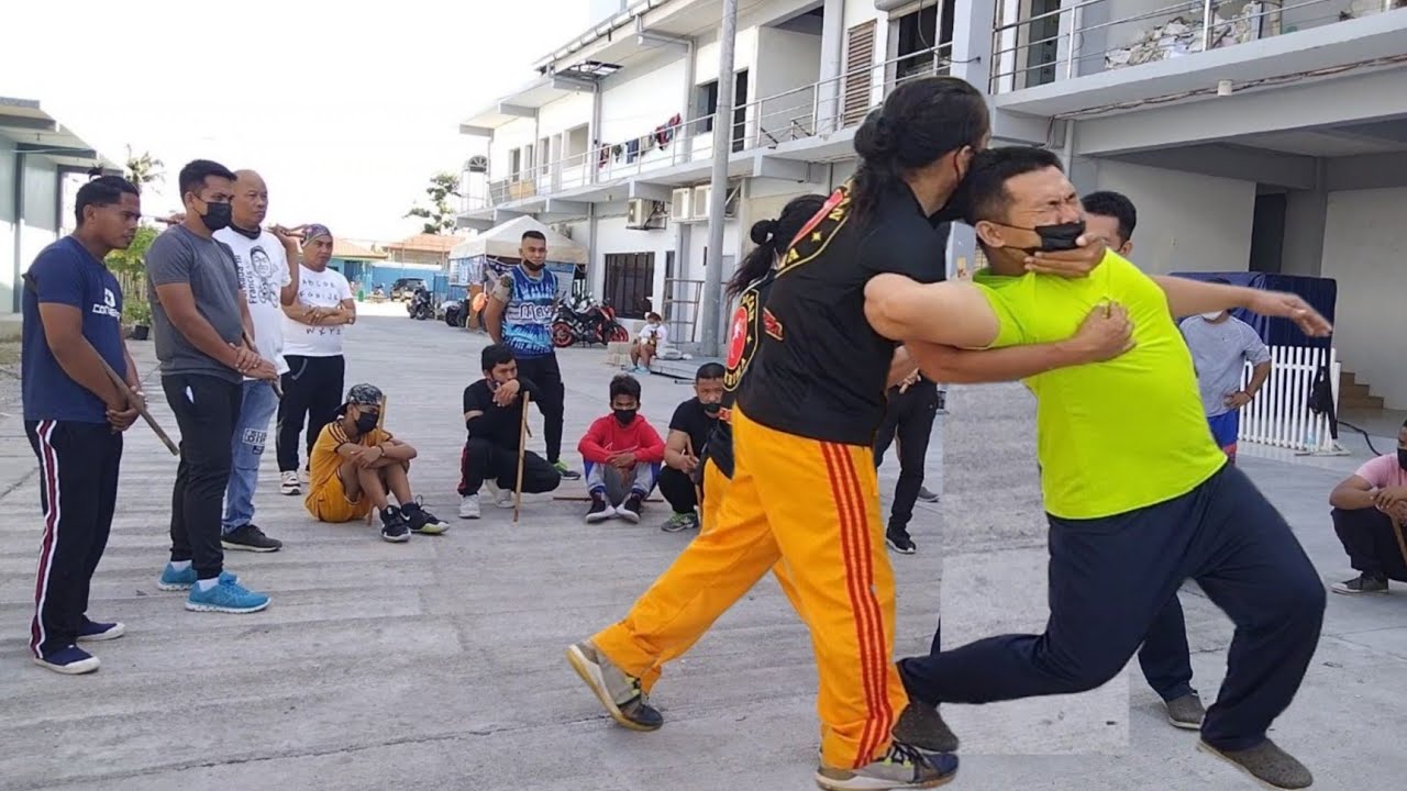 Explination of basic defense Filmocan San Miguel Eskrima.