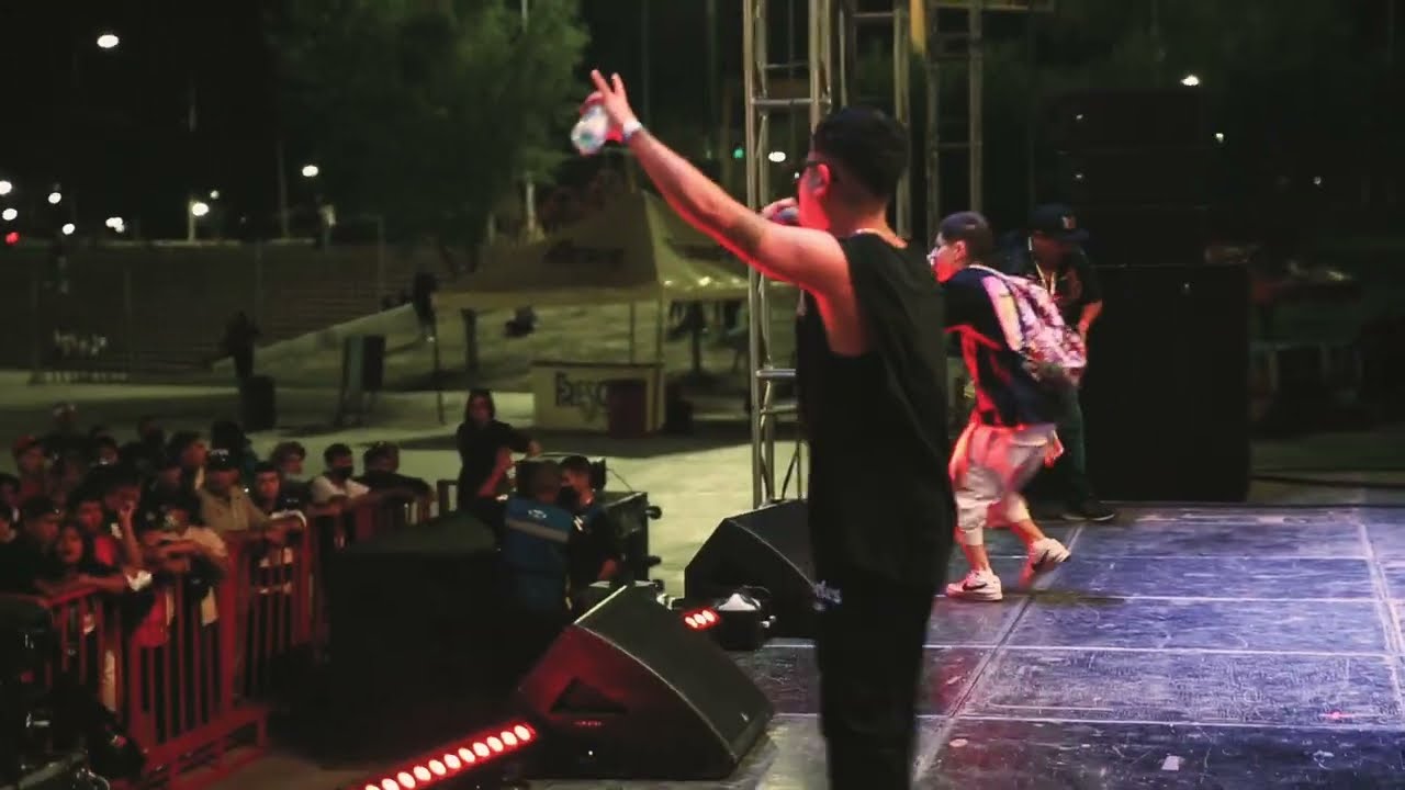 Show de @bvalen  en la Plaza de la Mexicanidad el 02 de Octubre