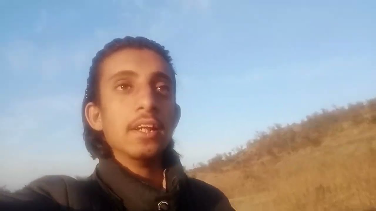 ٹک ٹاک ویڈیو کی شوٹنگ کرتے ہوئے