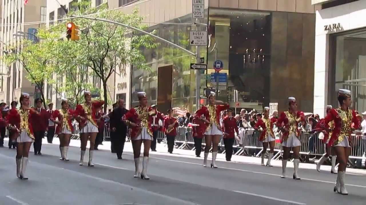 Columbus Day Parade in NYC - Clip 21 - Banda Musicale Majorettes - Alpha Phi Delta - Oct 14, 2013