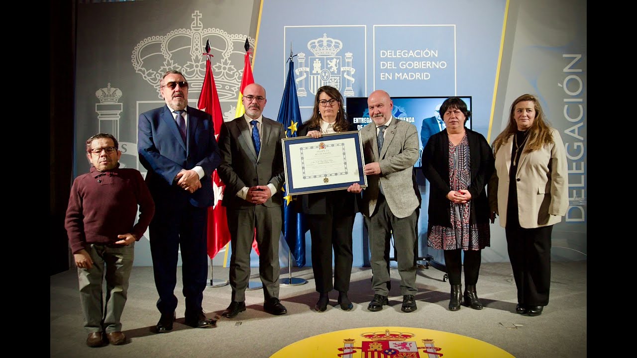 Entrega de la Encomienda Mérito Civil a Óscar Moral Ortega (CERMI)