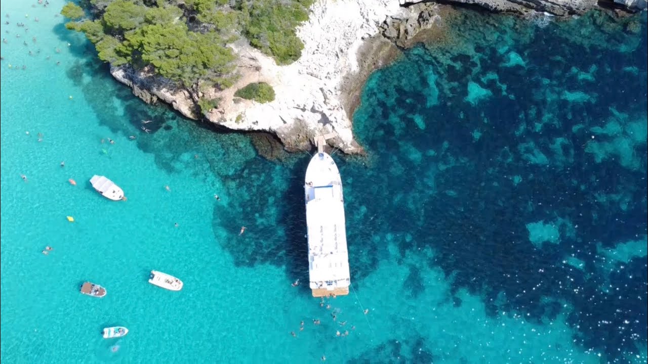 MENORCA | Exploramos la isla en barco 