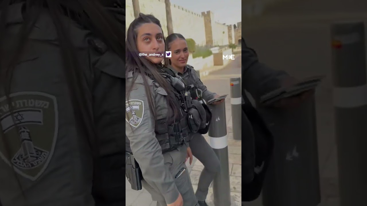 Activist films soldiers stop bus carrying Palestinians with Israeli citizenship in Jerusalem