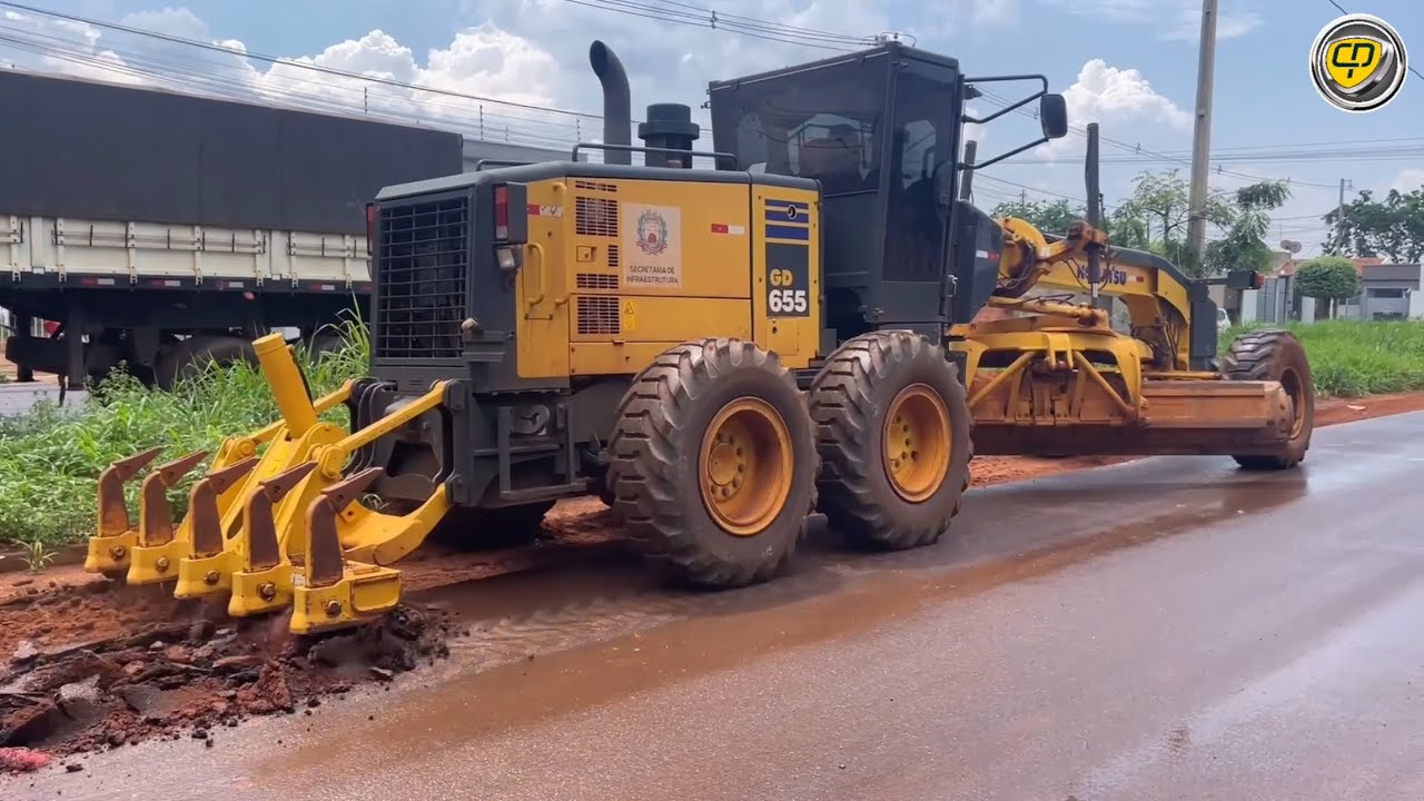 MOTONIVELADORA NO CONSERTO E RECUPERAÇÃO DE RUA/Patrol/Patrola/Road Grader/Motor Grader/Niveleuse.