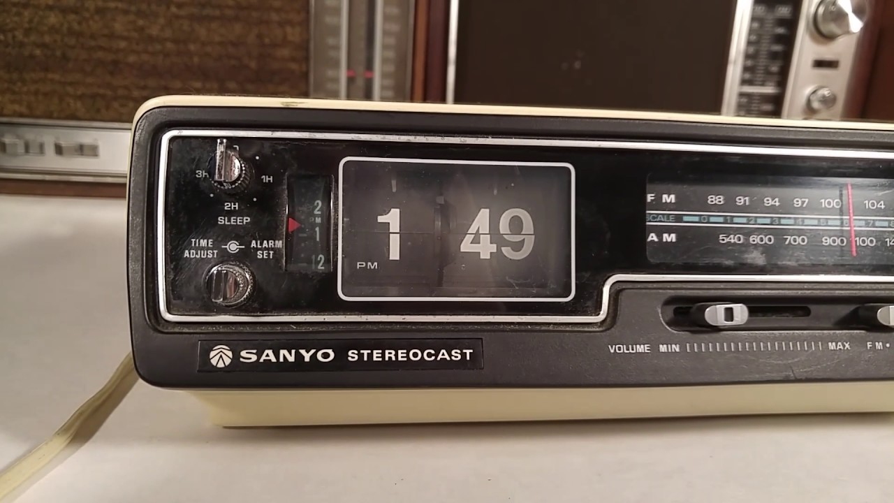 Sanyo Stereocast AM/FM Flip Clock Radio - Model RM5320 - For The Rusty Tortoise on Etsy