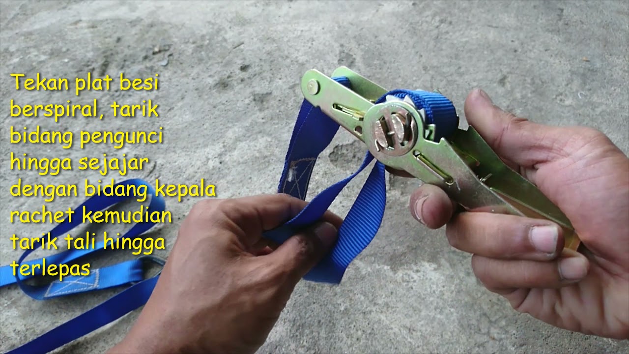BELAJAR MENGGUNAKAN RACHET TIE DOWN UNTUK MENGIKAT BARANG DI MOTOR