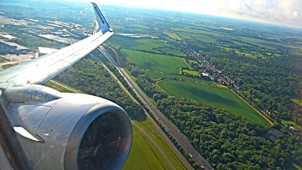RYANAIR Boeing 737-800 London Stansted to Nuremberg