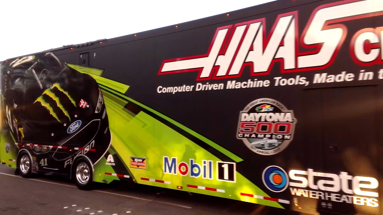 Nascar Hauler Trucks Las Vegas  VID 20180301 165334