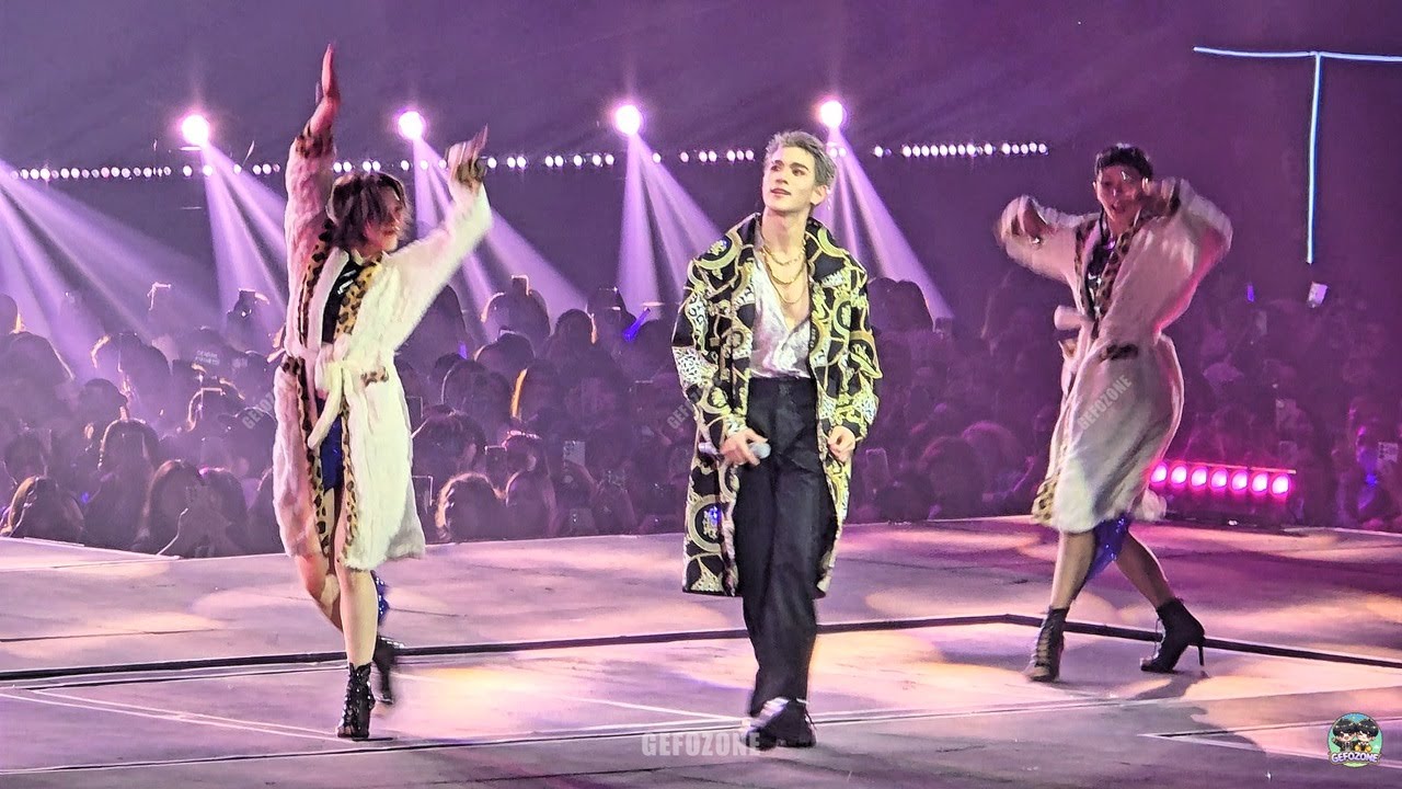 Play Girl + เมียมีเมียพี่ต้องมา - FOURTH  🔥🔥😭😭🫠🫠 #GFAWAKEConcertD1 #GFAWAKEConcert