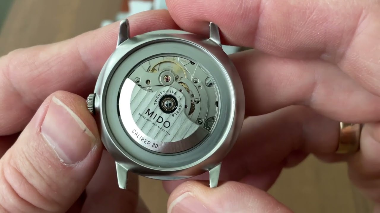 Mido Commander look at the Powermatic 80 movement