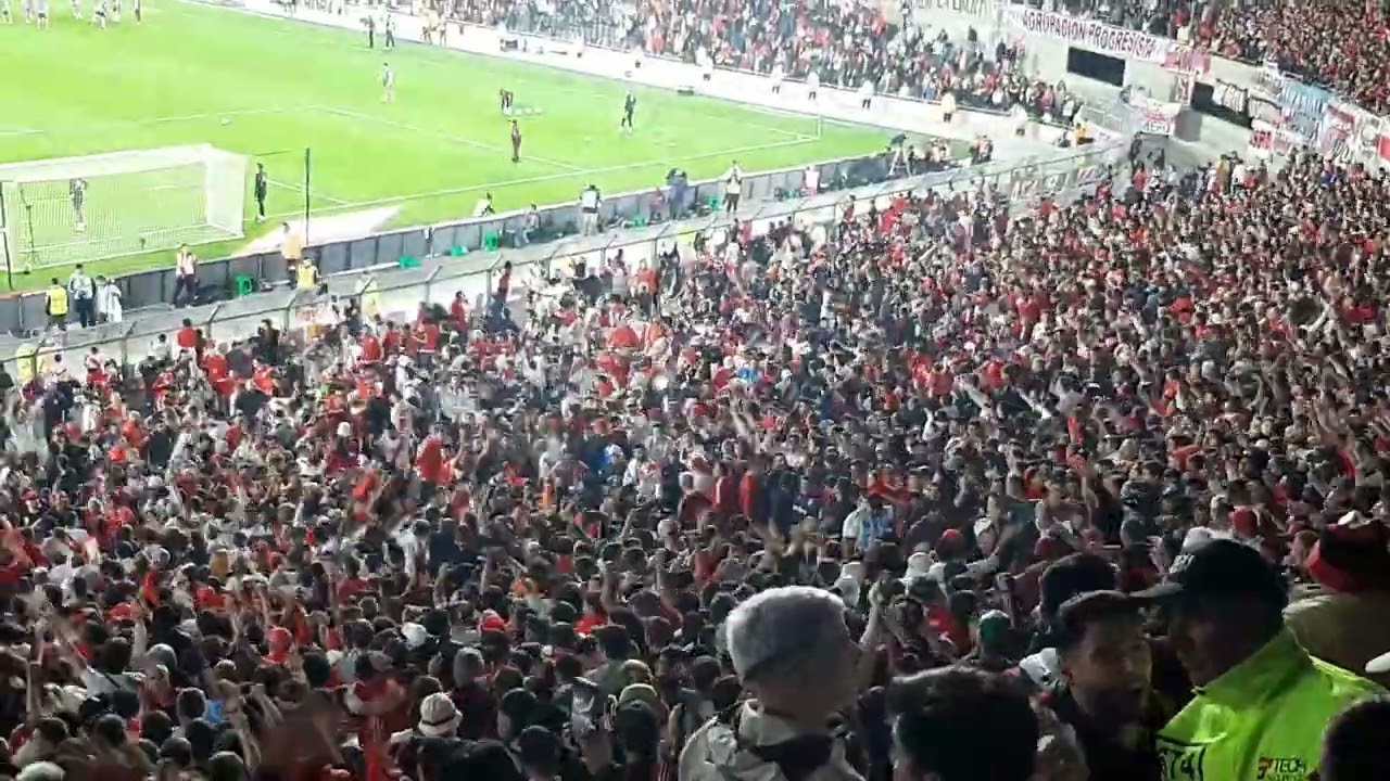 vamo' vamo' vamo' millonario , siempre voy todo descontrolado