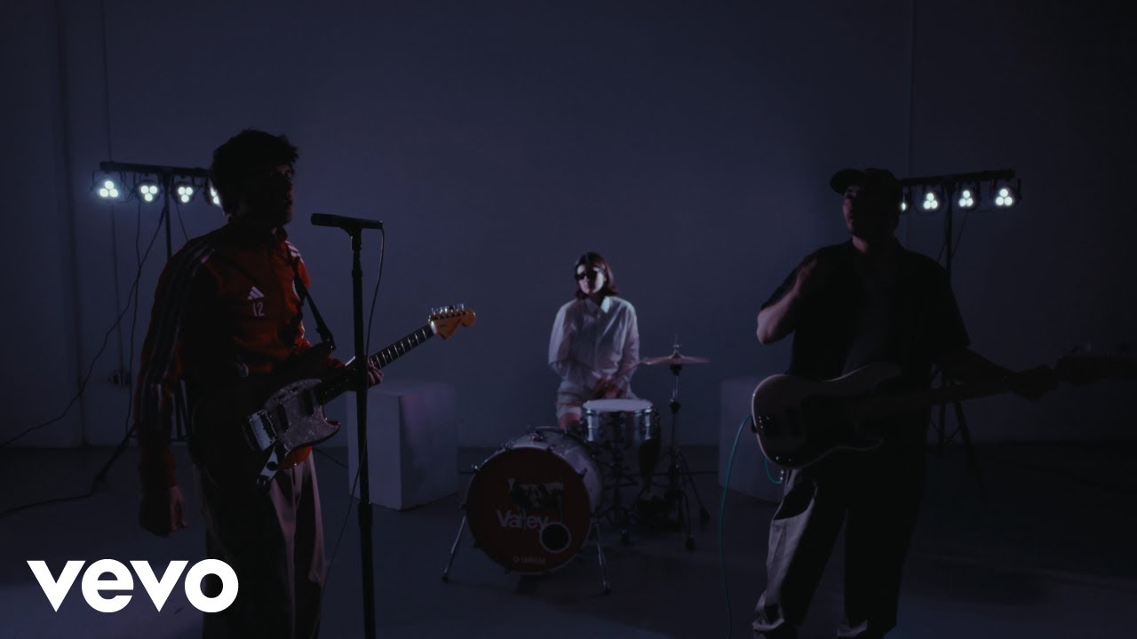 Valley - Someday (Visualizer)