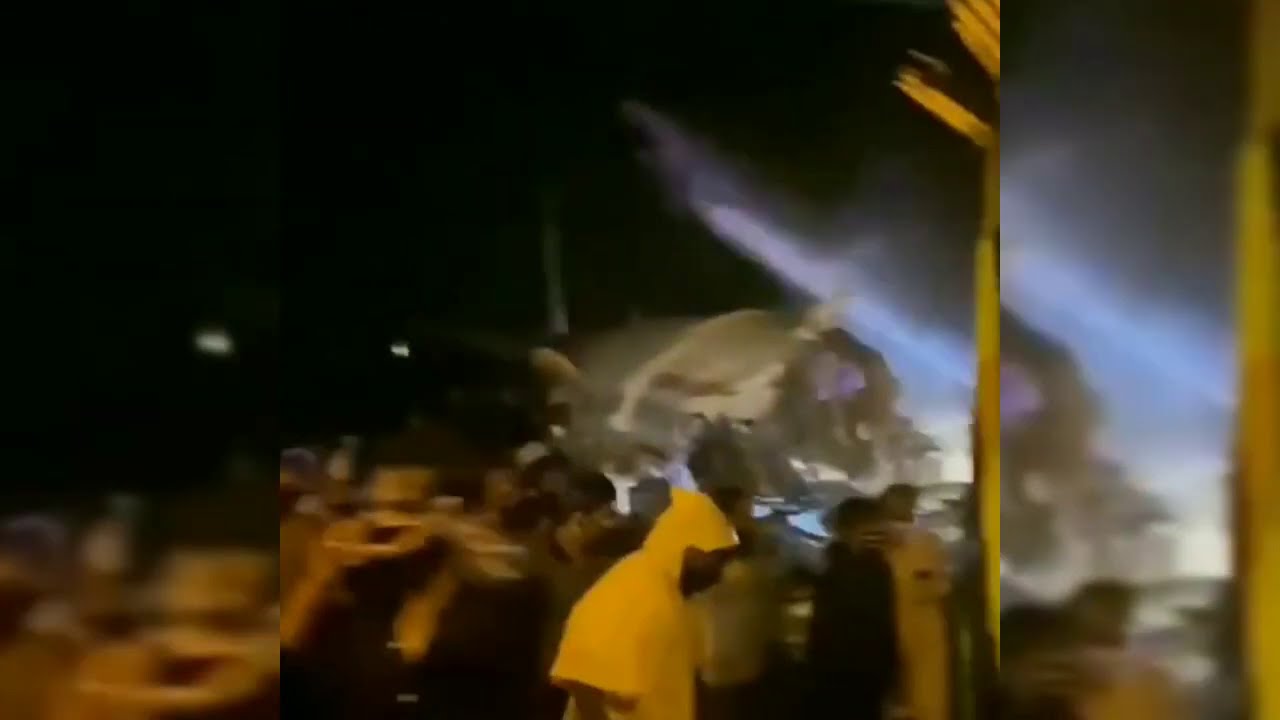 Kerala plane crash(Raw footage): Air India plane breaks in two at Calicut runway😔