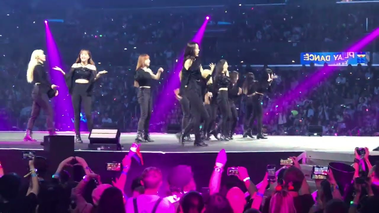 LoonA doing dance covers of some boy groups you might know 😉at KCON LA 2019