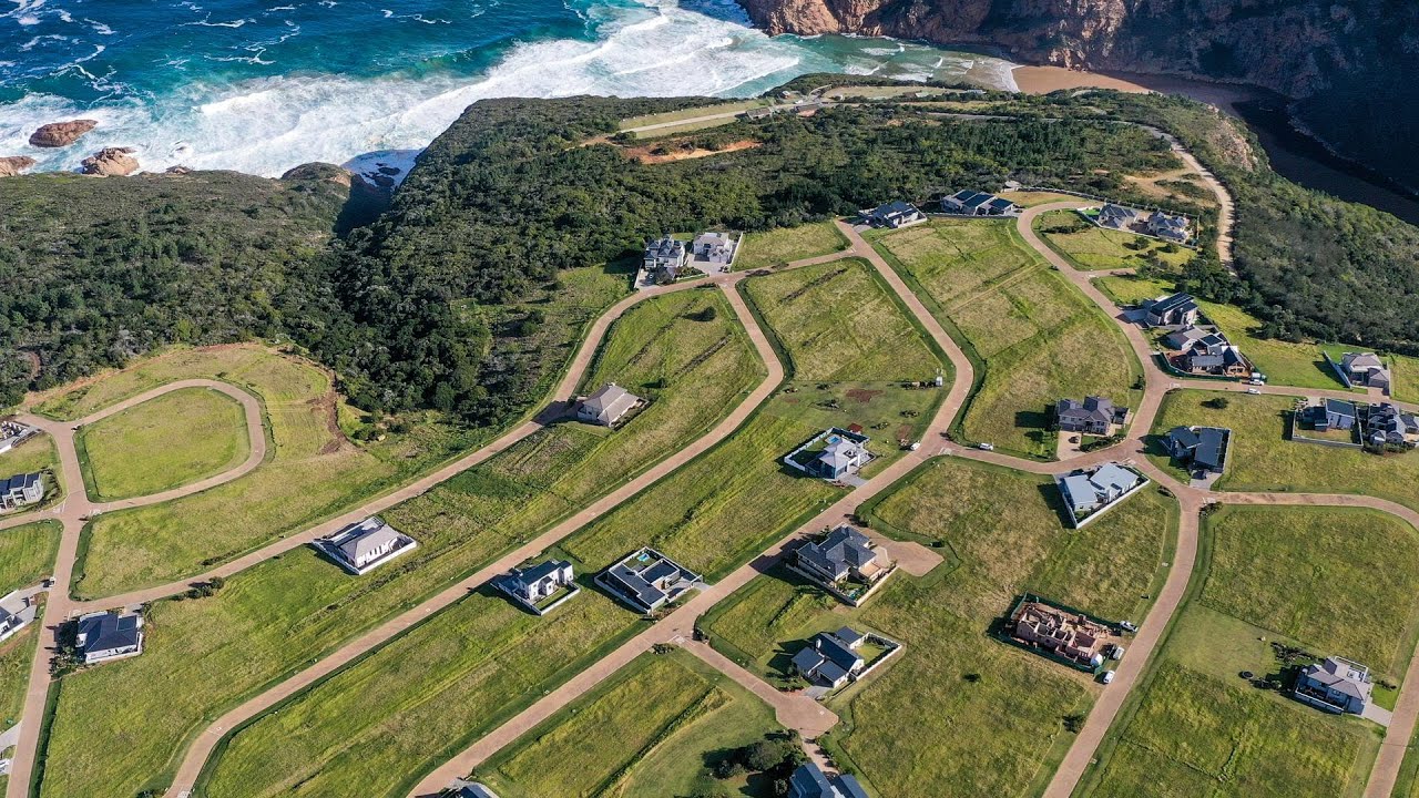 Le Grand Estate