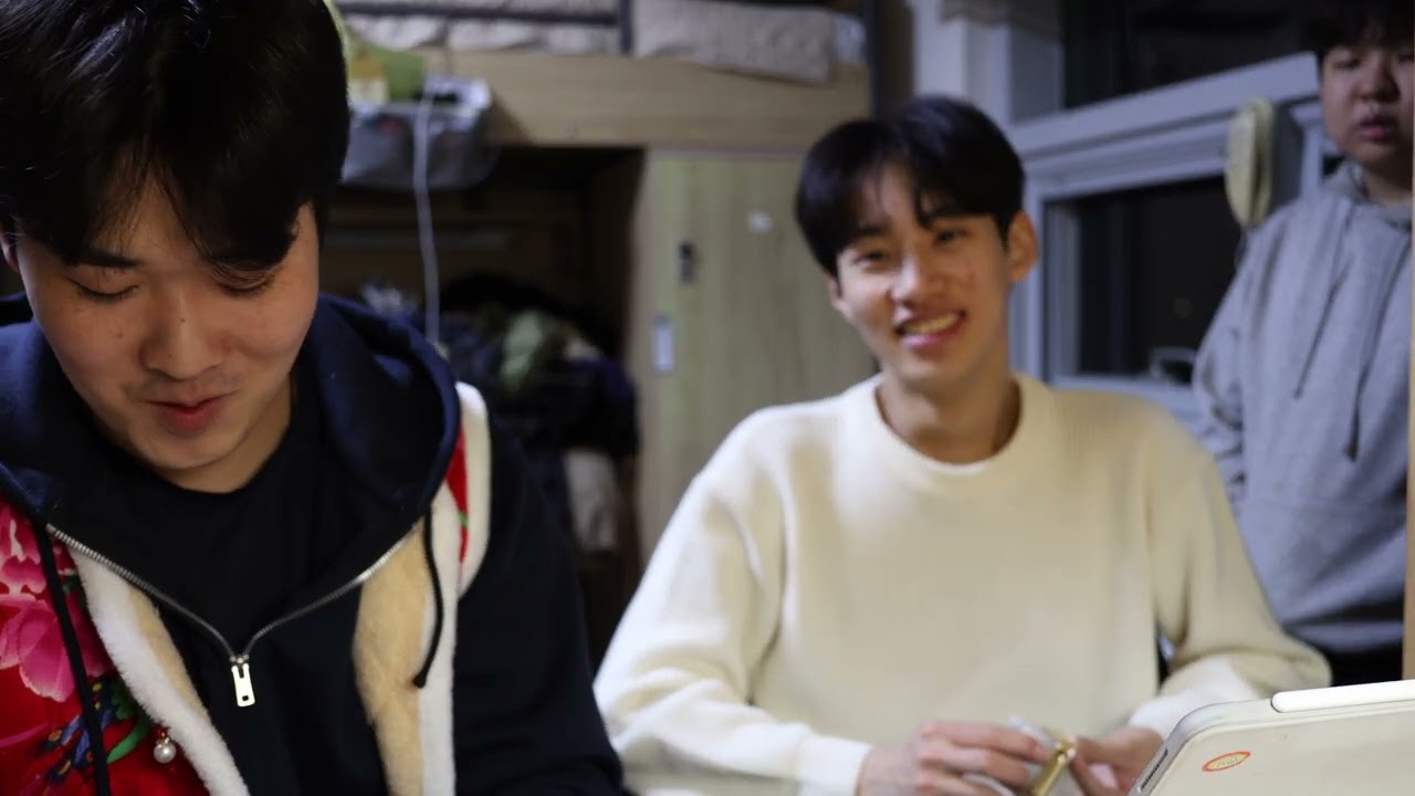 기숙사 이사하고 야심한 밤 대구에서 온 두쫀쿠