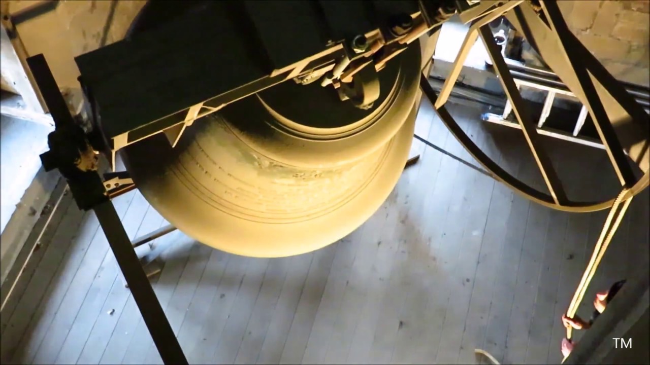 Oudenaarde, Sint-Walburgakerk, klokken: (2/3 solo + driegelui (c1, d1, e1) + deelgelui (c1, d1) )