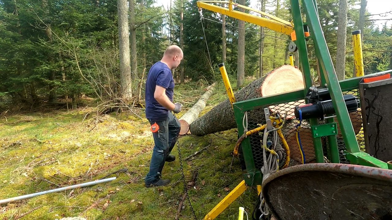 I skoven efter tømmer, og test af forbedret skovvogn