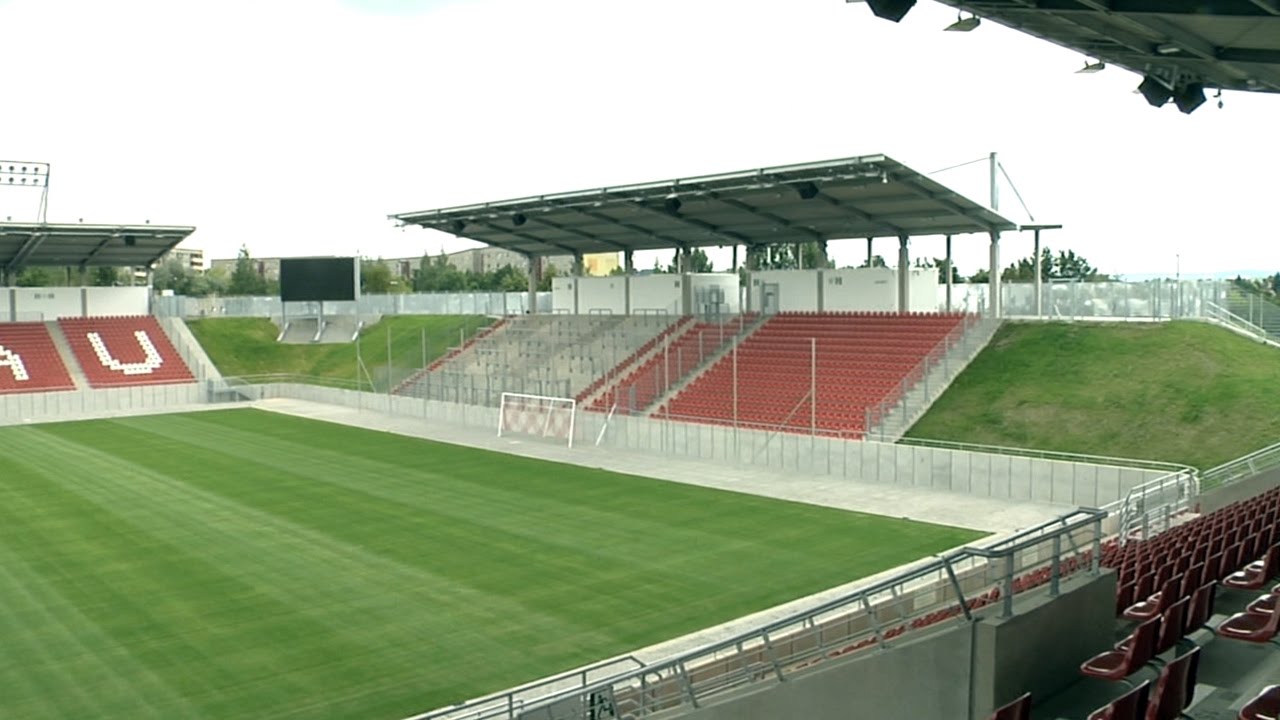 Nationalhymne erklingt erstmals im Stadion Zwickau