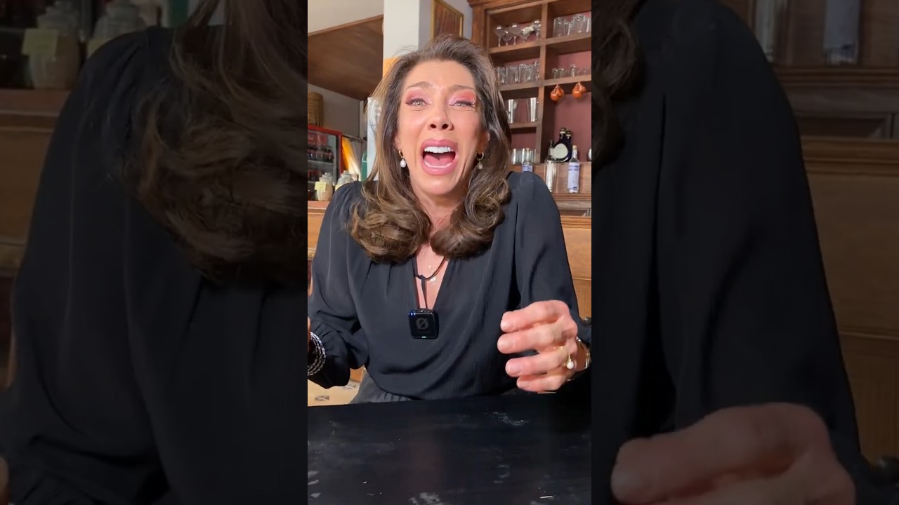 Cynthia Klitbo habla del 'SAPE' que recibi&oacute; de FAMOSA ACTRIZ en #ElPrivilegioDeAmar 😱 #Original