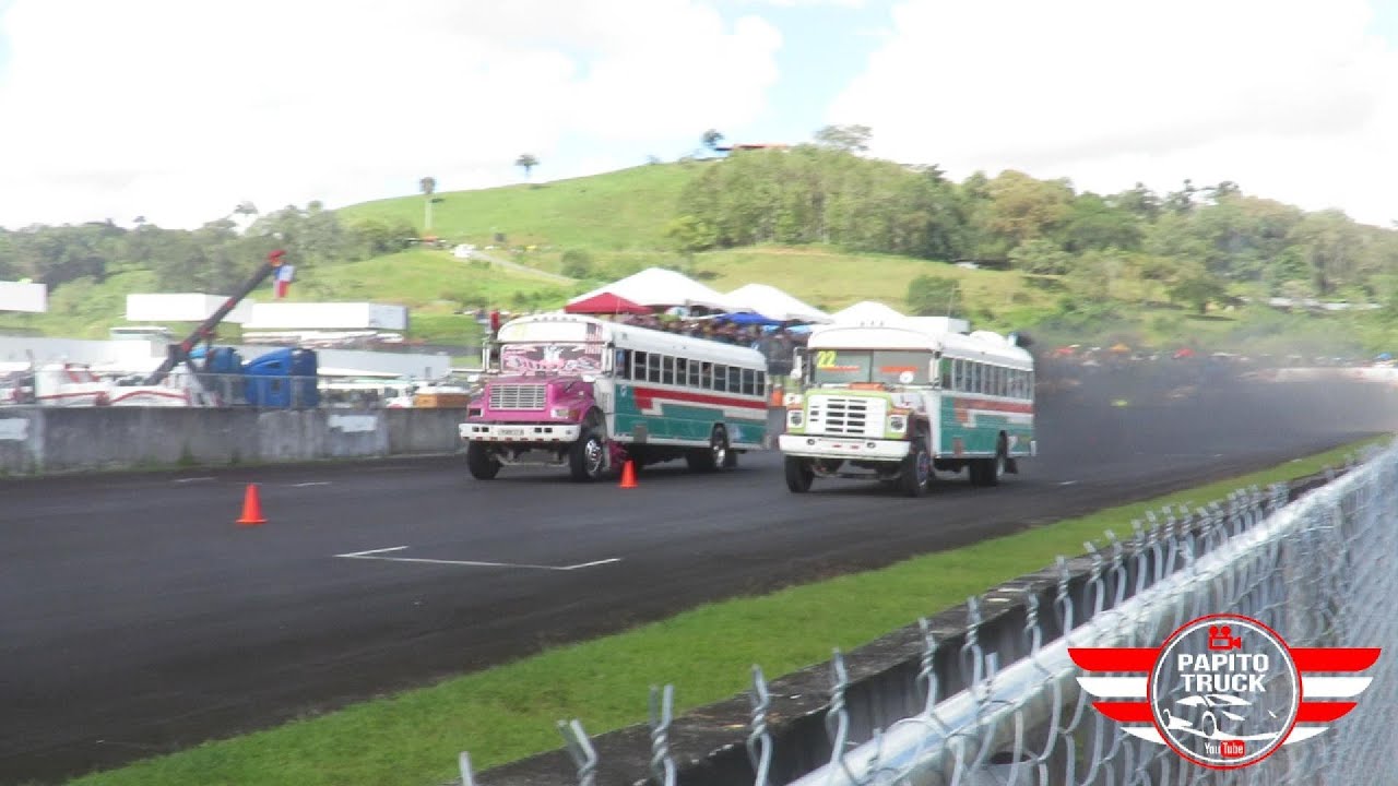 Carreras de Buses | P Star vs 22