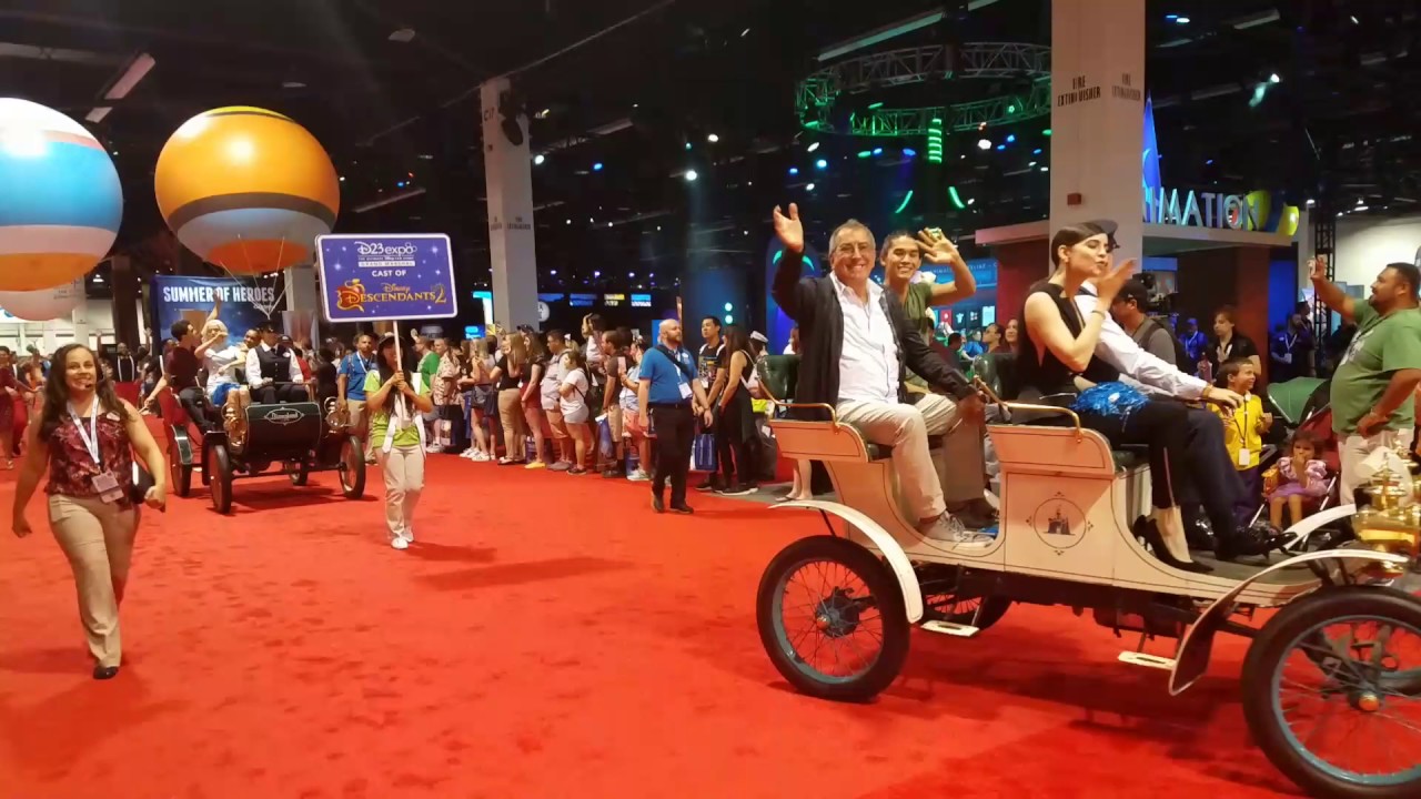 D23 Expo 2017 - Descendants Ultimate Fan Street Party 7/15