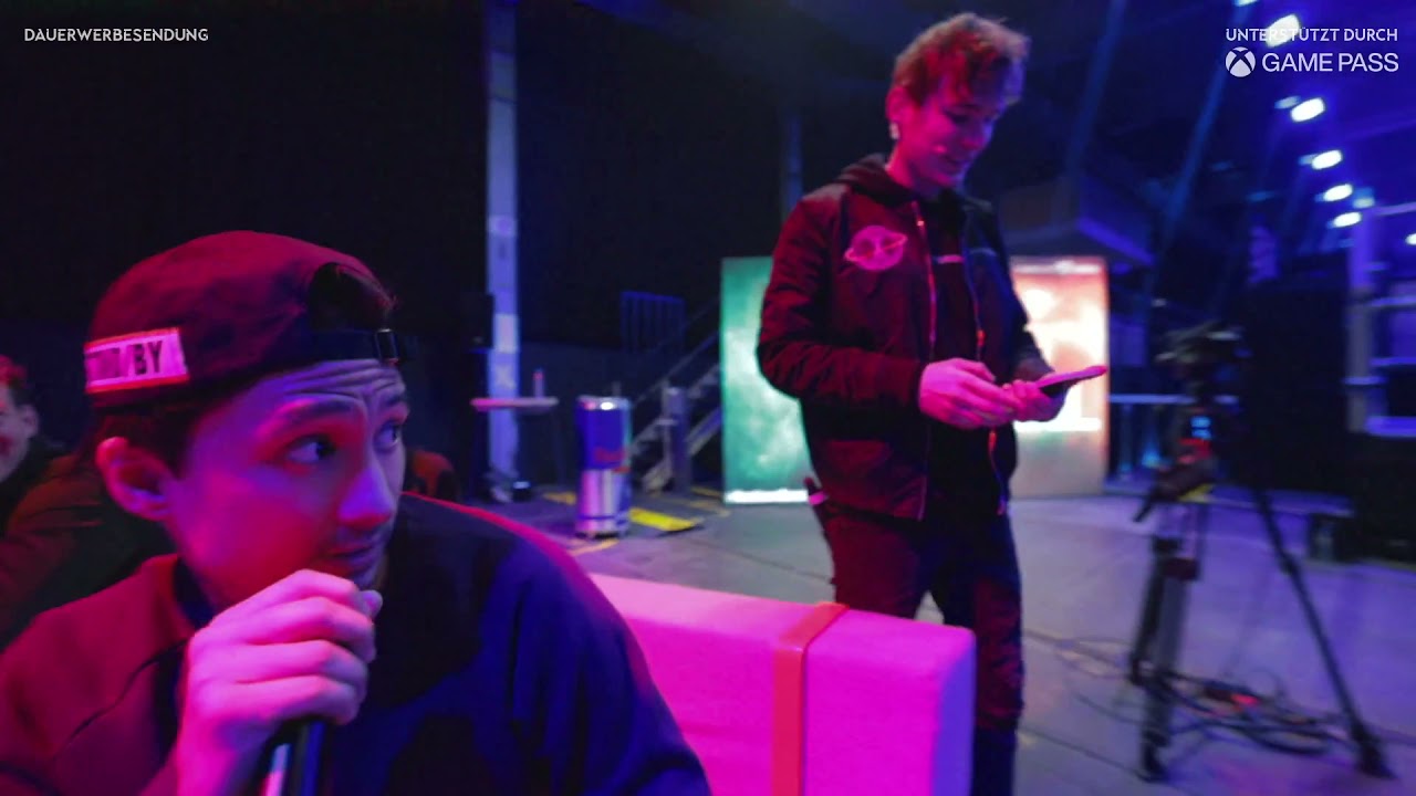 Julien Bam findet das Geisteskrass | Next Level Interview | Marius Angeschrien