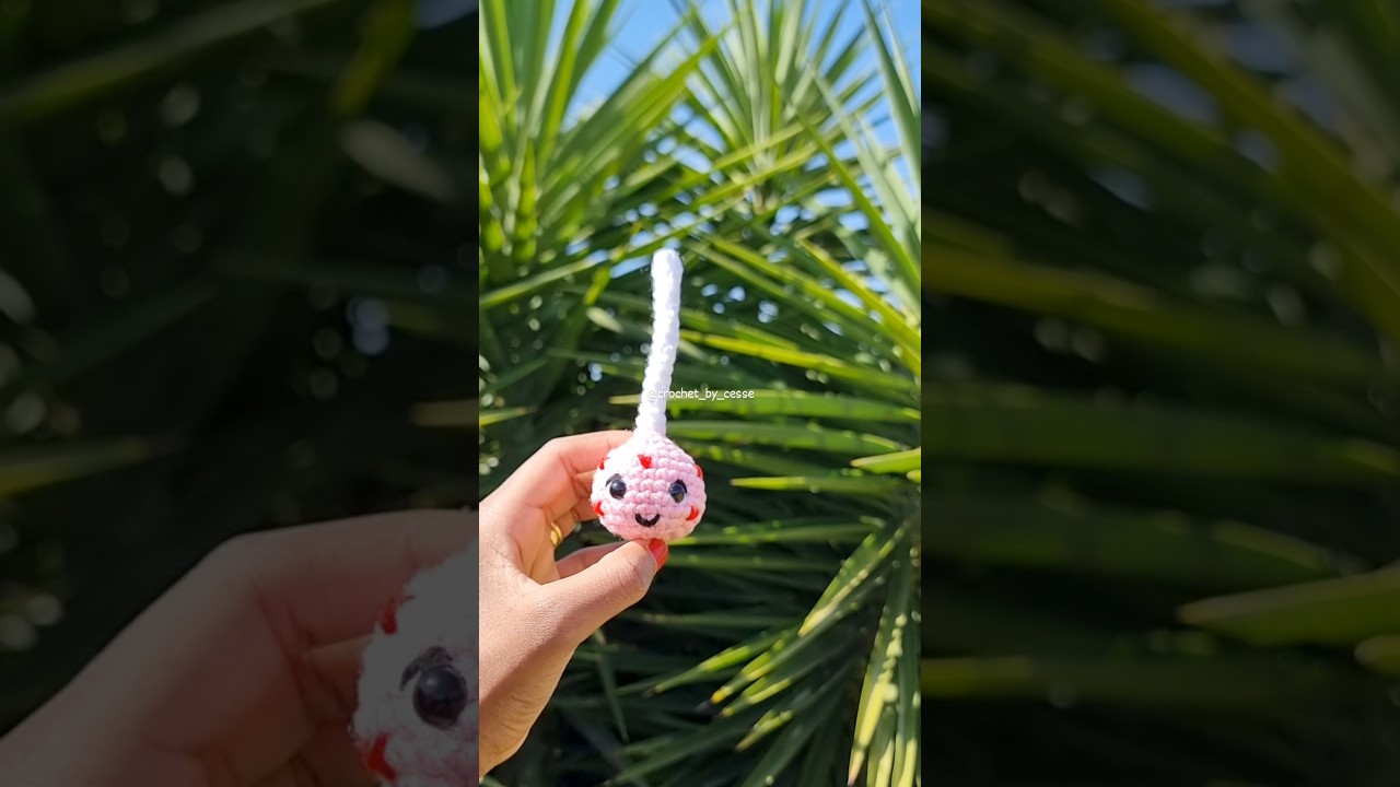 Crochet cake pop using acrylic yarn. 