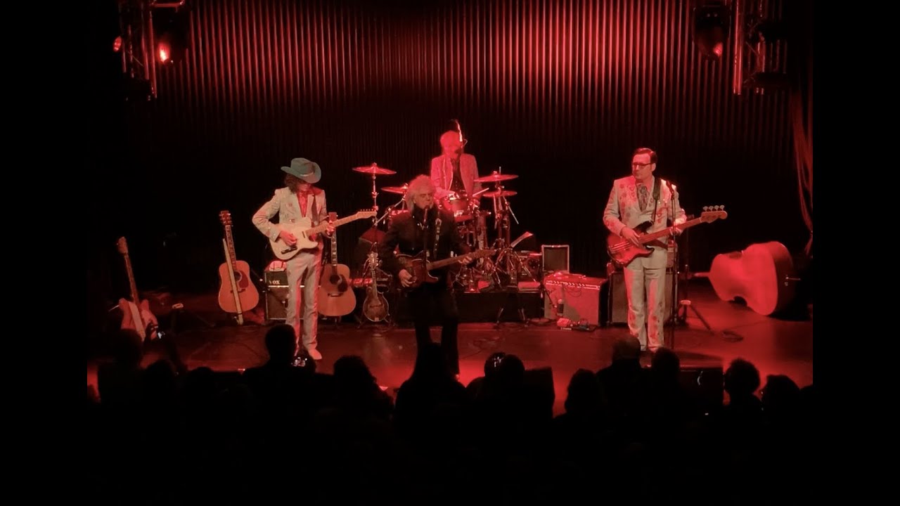 Four solos from the undisputed B-bender world champion Marty Stuart