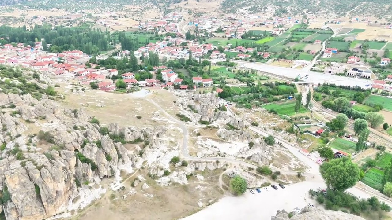 Frig vadisi Afyon Dron cekimi  ayazini köyü 