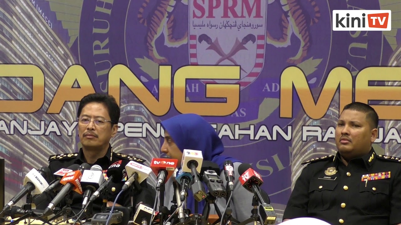 SPRM klip 1, 05/01/2016 - Perbualan antara Dzulkifli Ahmad, Rosmah Mansor dan Najib Razak