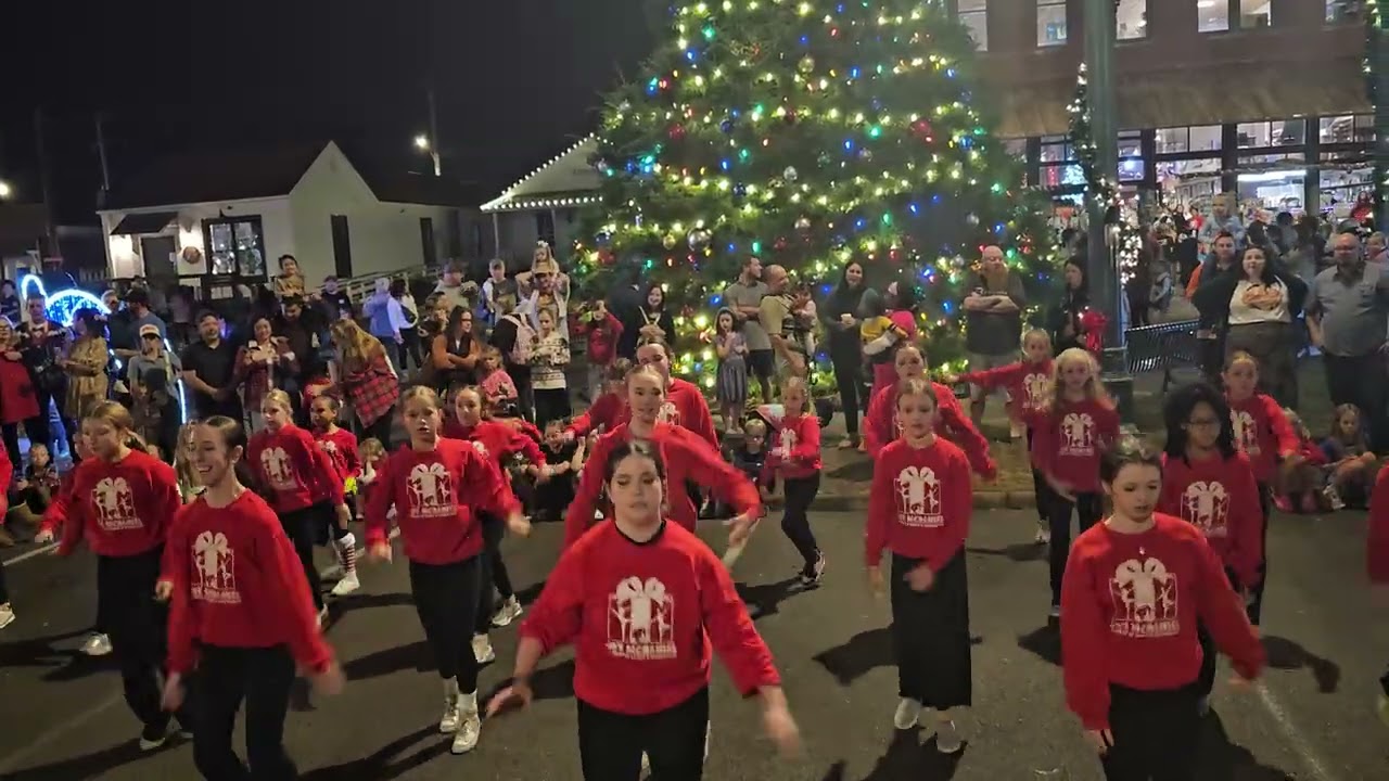 JMAD Dance Team at the Arlington Christmas Tree Lighting Ceremony (11/21/2025)