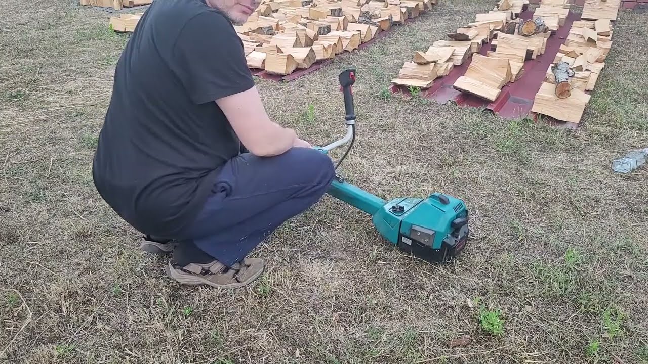 Czy odpali ?? Po latach odnaleziony skarb! Kosa Makita DBC 4510, uśpiona bestia.