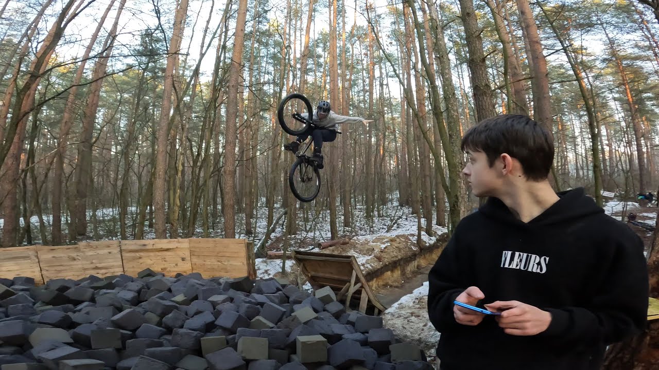 VLOG1 Rozgrzewanie kości po zimie czyli słabe tricki na gąbkach