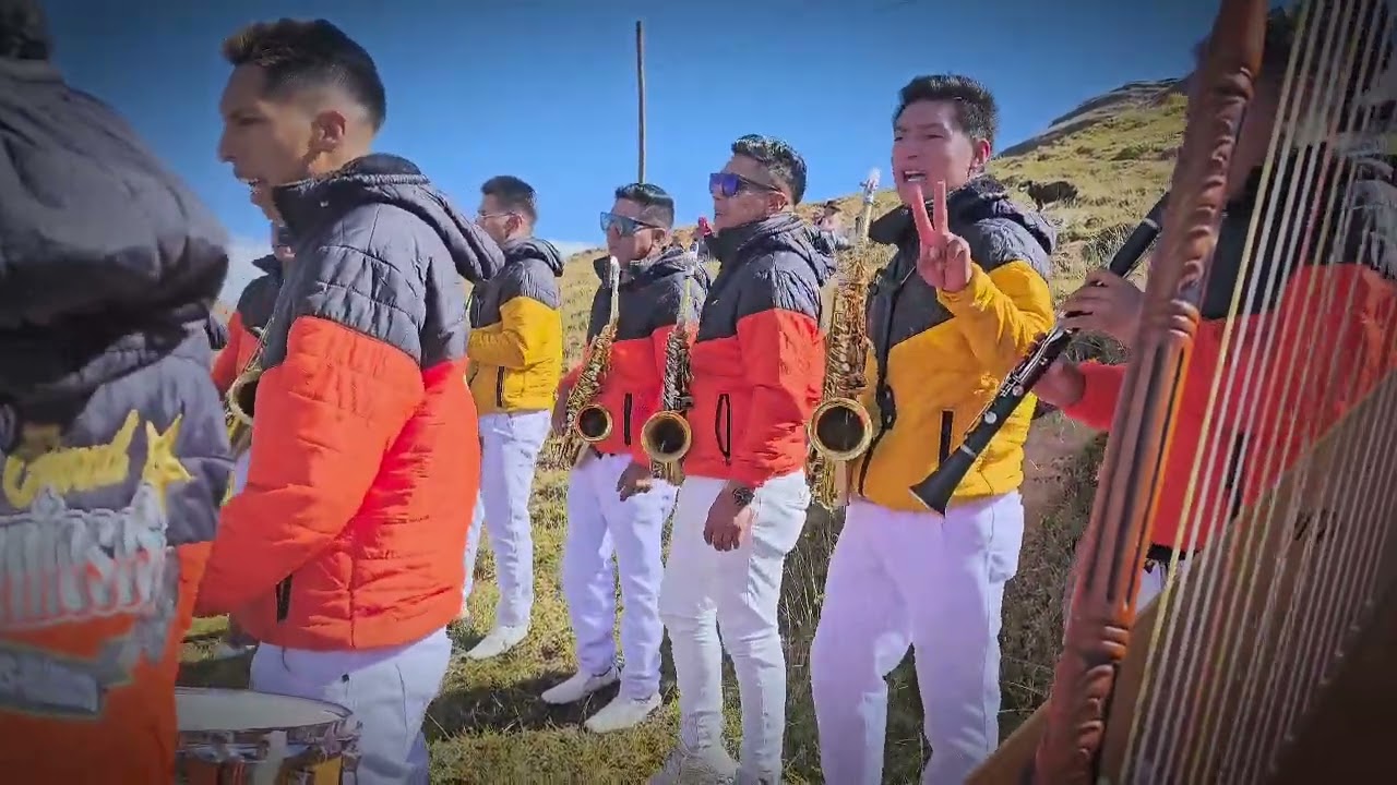Orquesta: ARMONIOSOS DE HUÁNUCO  contratos: 935 163 046