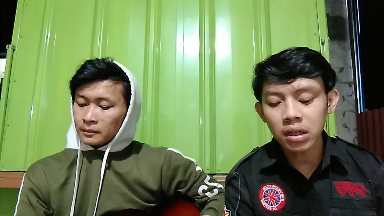 Lagu lawas lagu buat mantan tersayang DRIVE (melepasmu) cover by:dehif dan sebastian