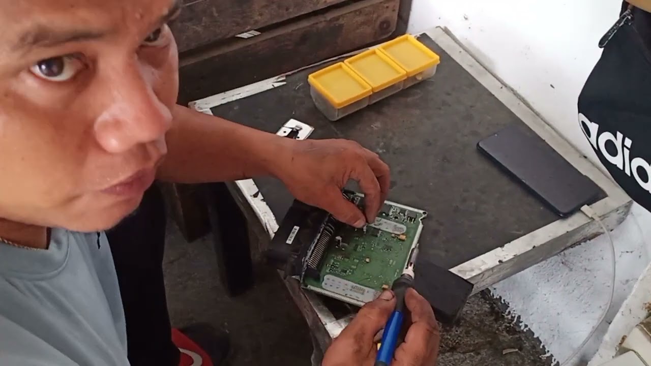 Kia picanto 2013 stuck revers 3rd gear Problem...