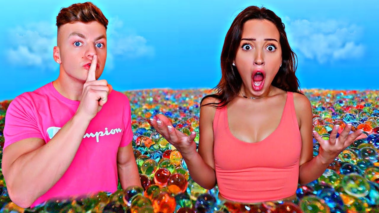LIVING IN 1 MILLION ORBEEZ FOR 24 HOURS!!