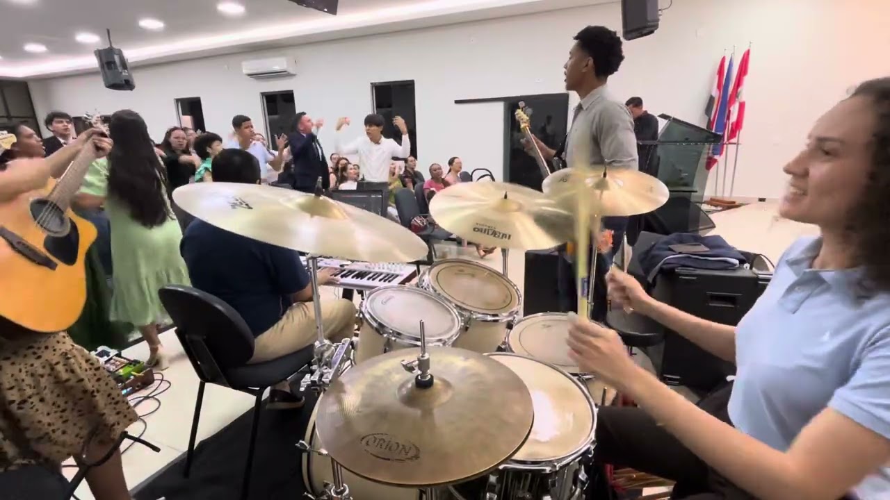 Furioso Oceano + Medley - Culto de Jovens (pegou fogooo🔥) 