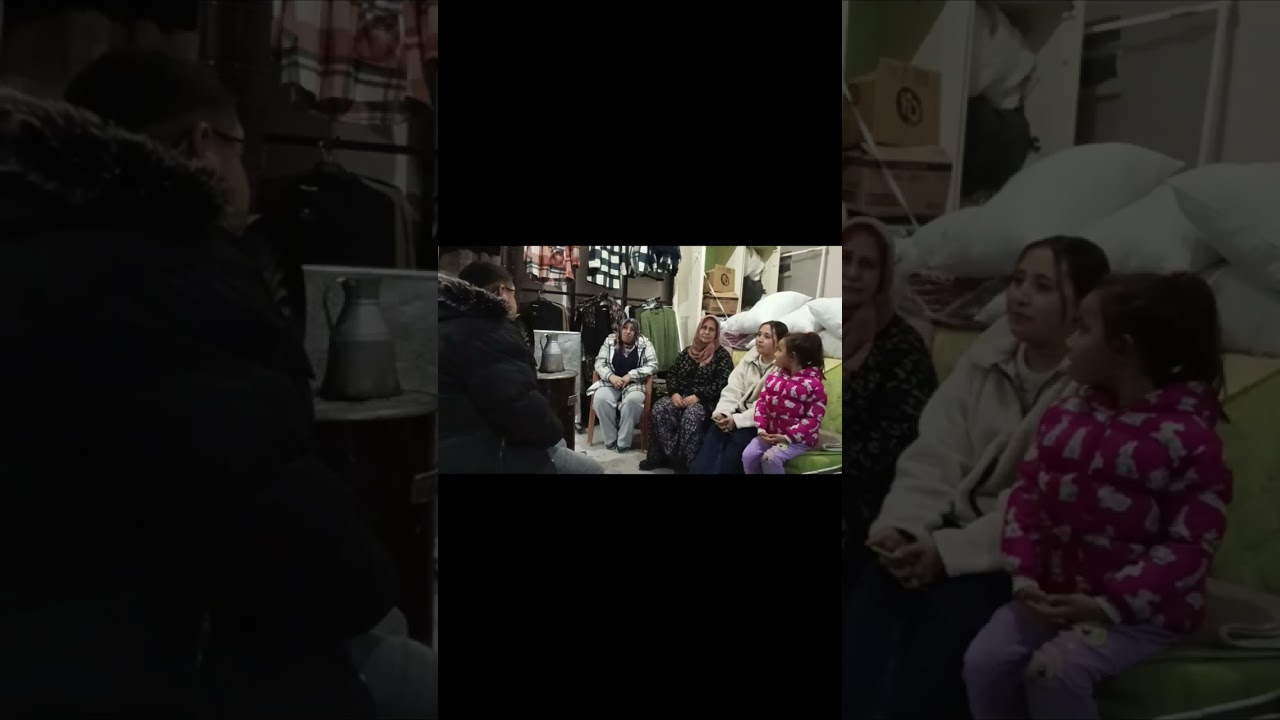 Merve ve rafet eşliğinde hoş sohbet ve ürün tanıtımı 