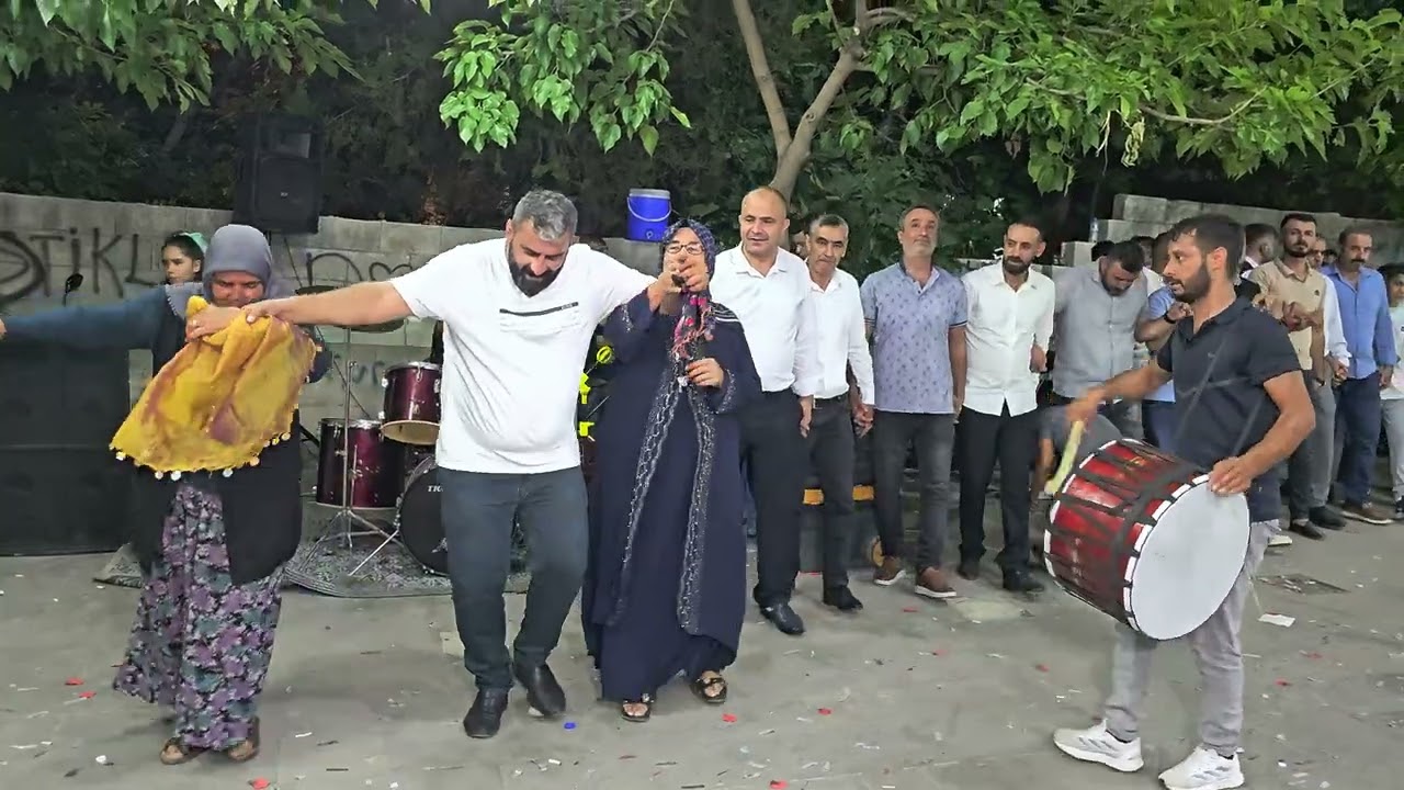 TEYZEM YANBAGLAMANIN HAKKINI VERDİ 