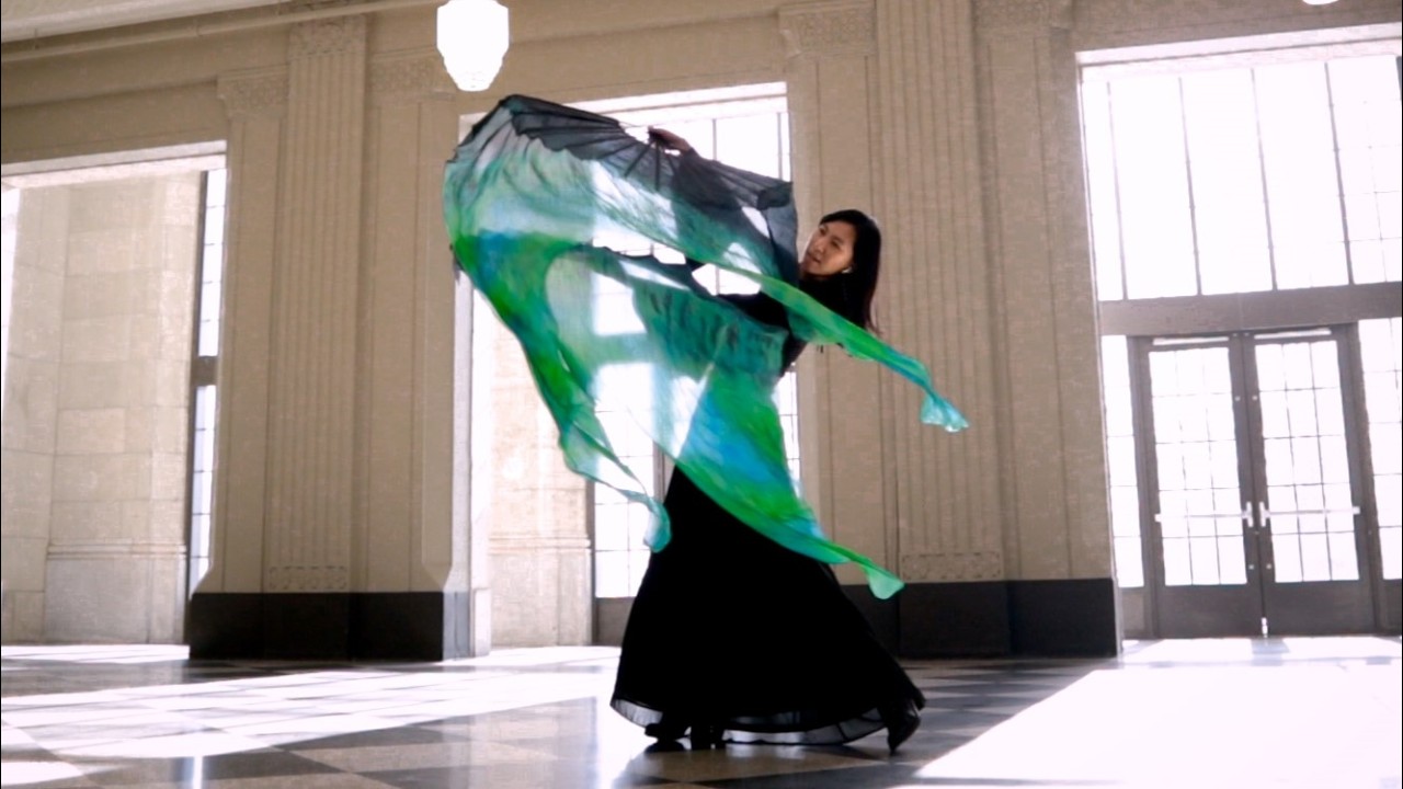 Majestic Large Fan Dance in Sunny Hall- Wish you were here