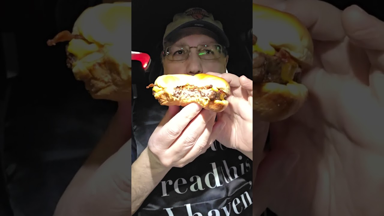 Wendy's Cheesy Bacon Cheeseburger Meal Review II #wendys #cheeseburger 