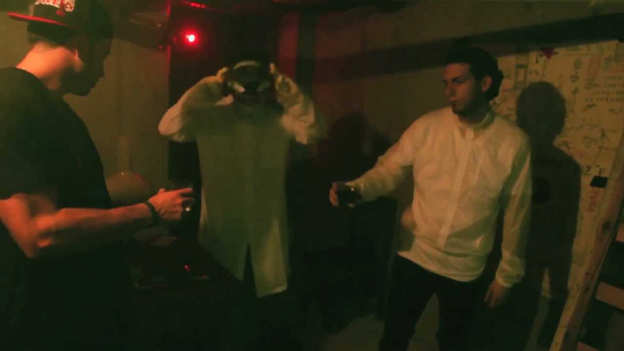 Mike Stud - Bottle It Up ft. Kinetics