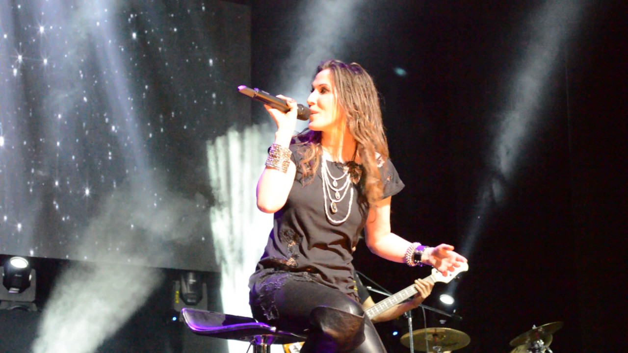 Malú Argentina Bs.As Blanco y Negro HD 2016