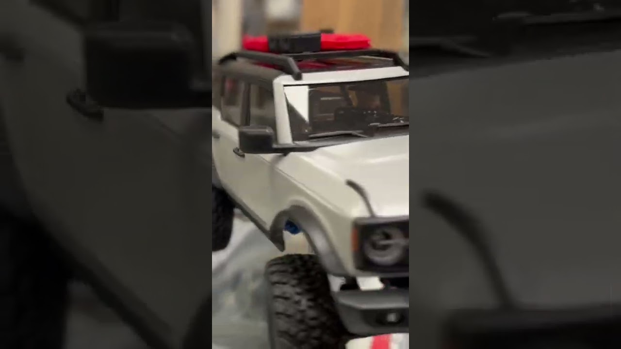Ford Bronco 1:24 scale by Axial Racing