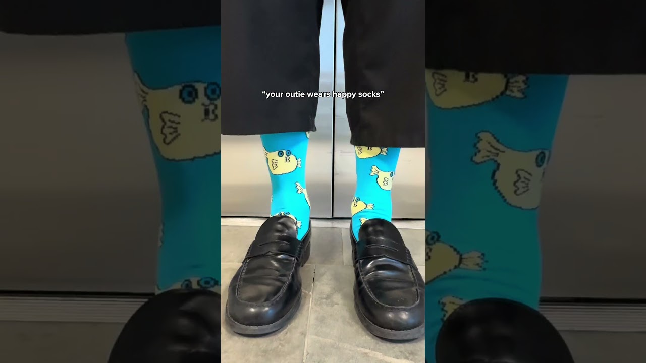 Please enjoy each sock equally  #happysocks #summersale #socksaddict  #funnysocks