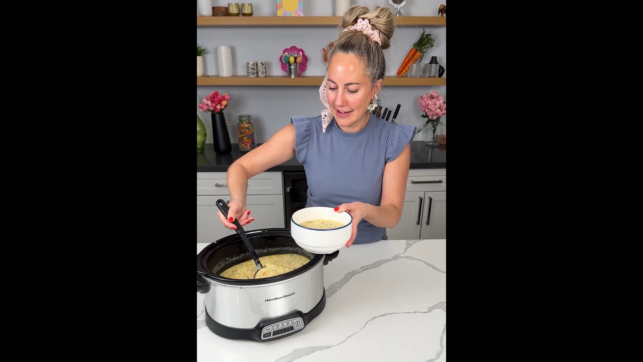 Этот суп из брокколи с сыром, приготовленный в мультиварке, — просто находка!