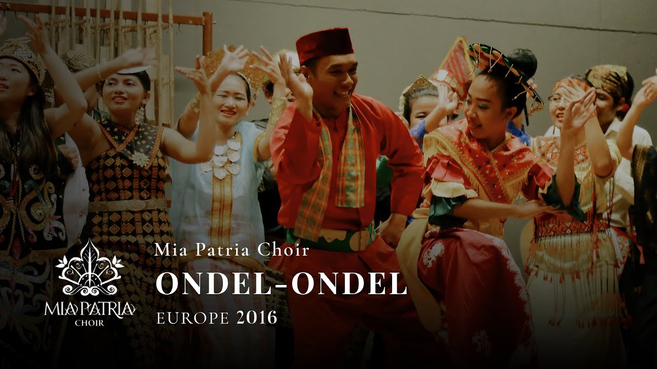 Lagu Tradisional Indonesia ONDEL-ONDEL BETAWI | Mia Patria Choir Performance Europe 2016