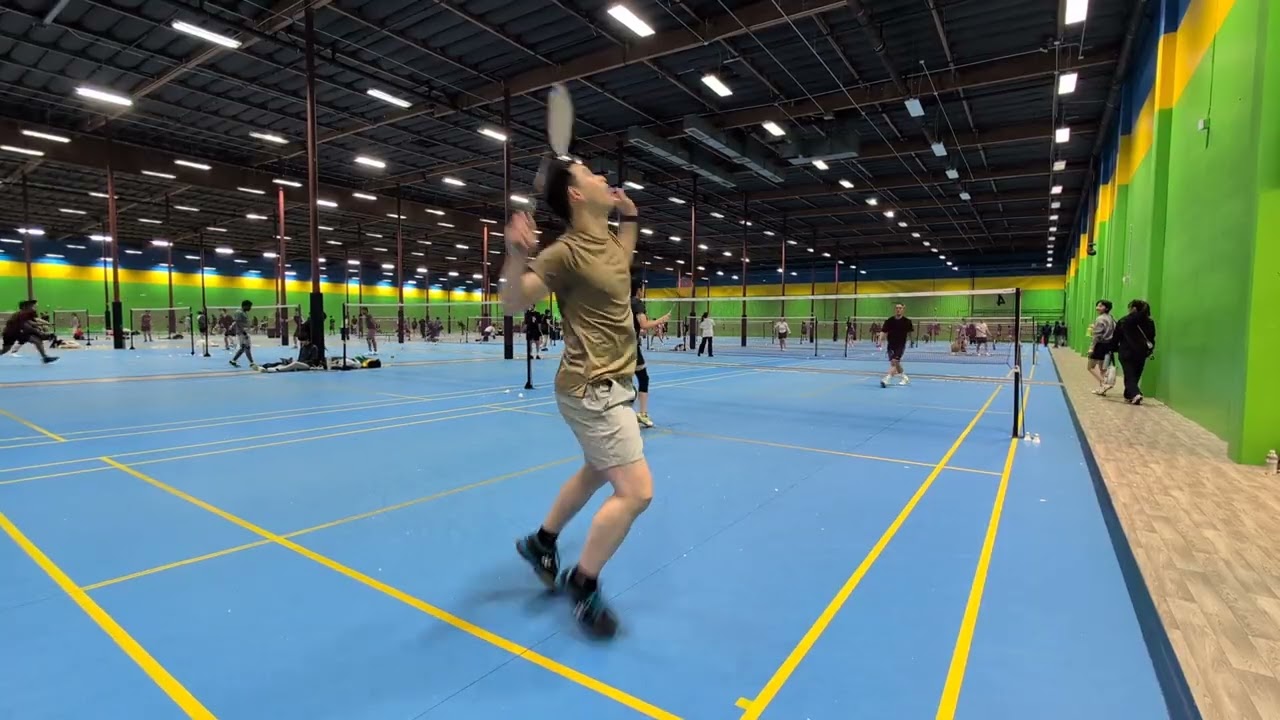 BADMINTON MD Daniel vs Mike /Linda @BTF @0131